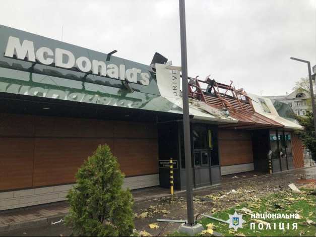 В Харькове под обстрел попал McDonald's