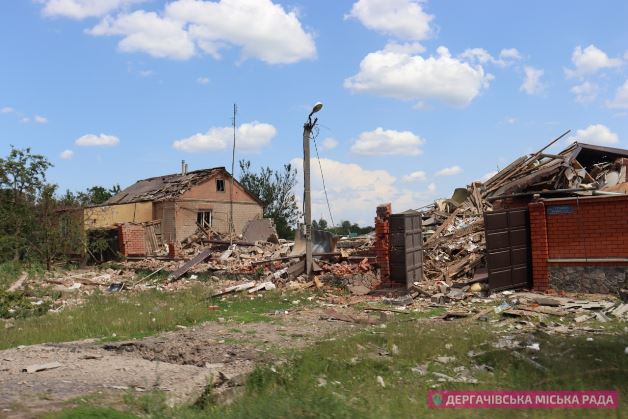 Войска РФ превратили село в Харьковской области в руины (фото)