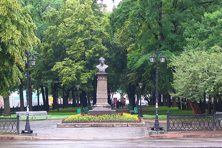 В Харькове предлагают снести памятник