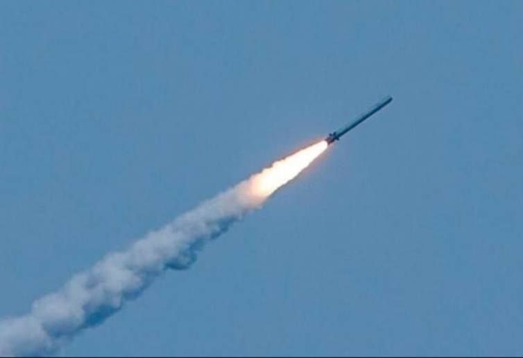 Войска РФ нанесли по Харькову очередной ракетный удар: снаряд попал в учебное заведение