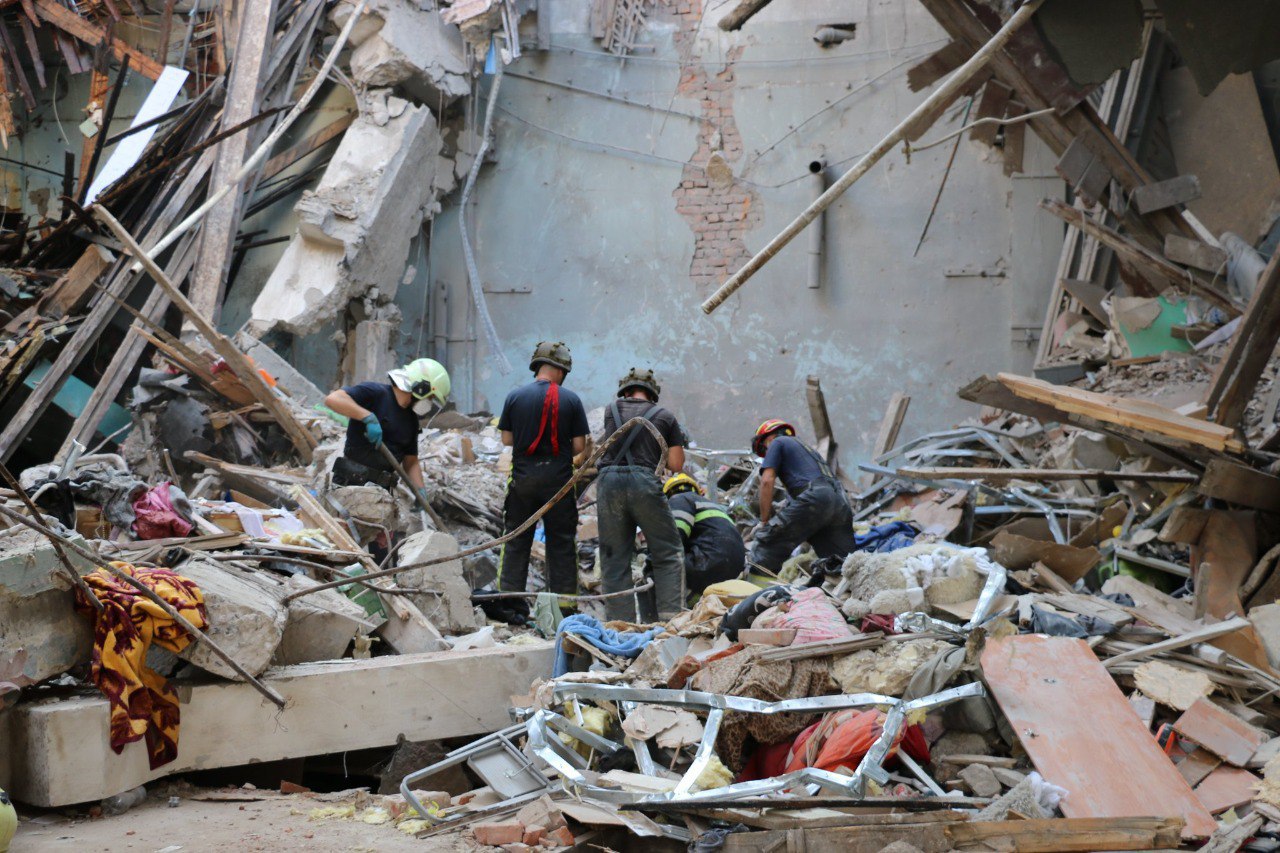 Российский удар по общежитию в Слободском районе: найдены тела шести человек