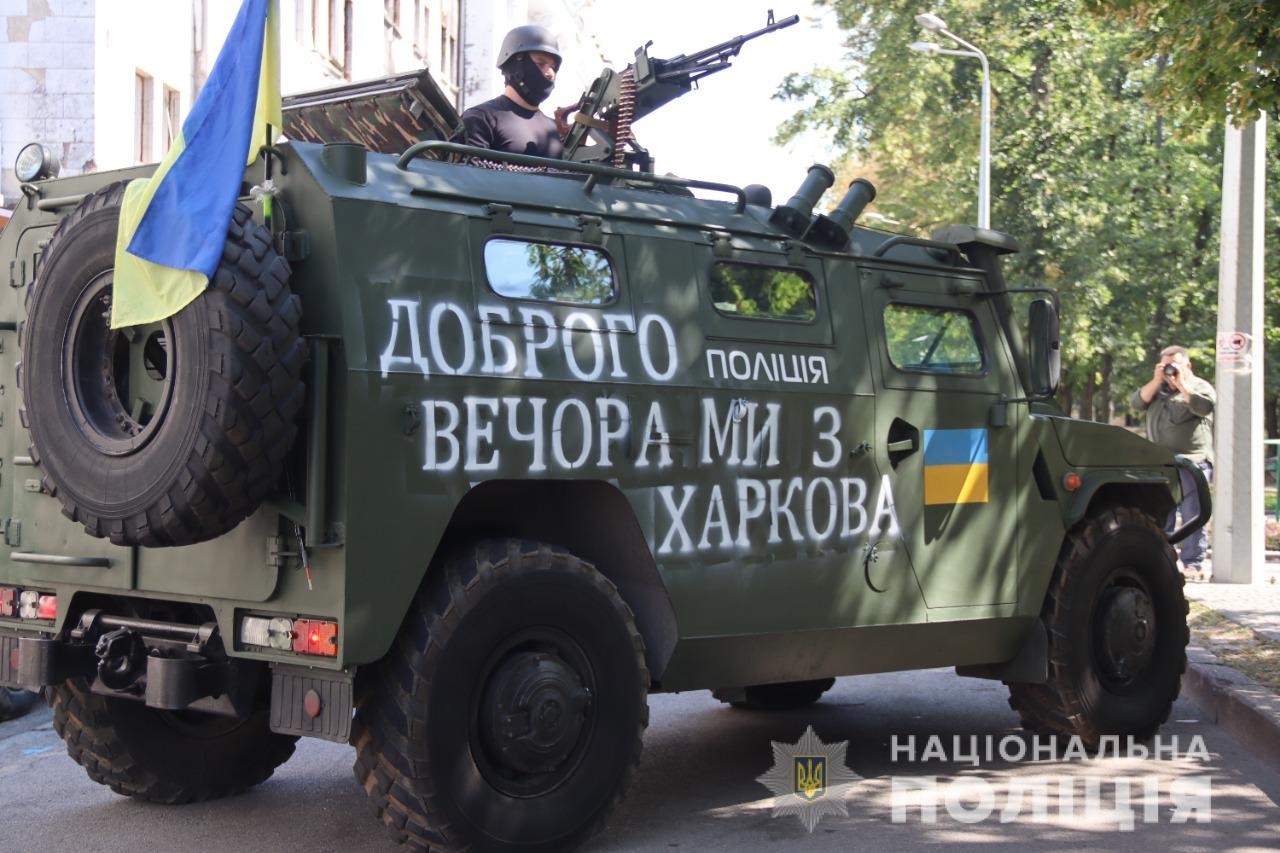 В Харькове полиция патрулирует город на трофейном российском "Тигре" (фото, видео)