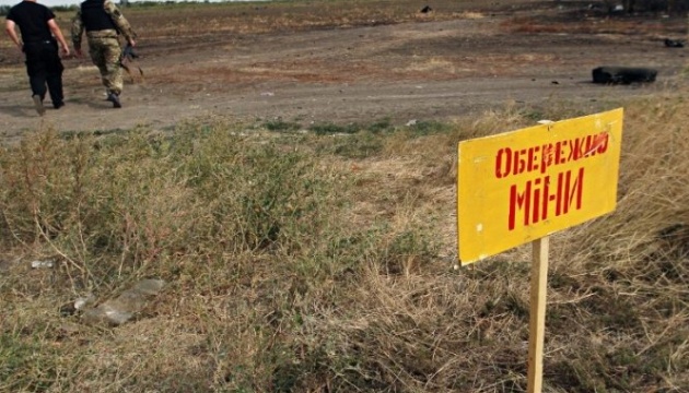 В Харьковской области двое дорожников подорвались на мине. Они погибли