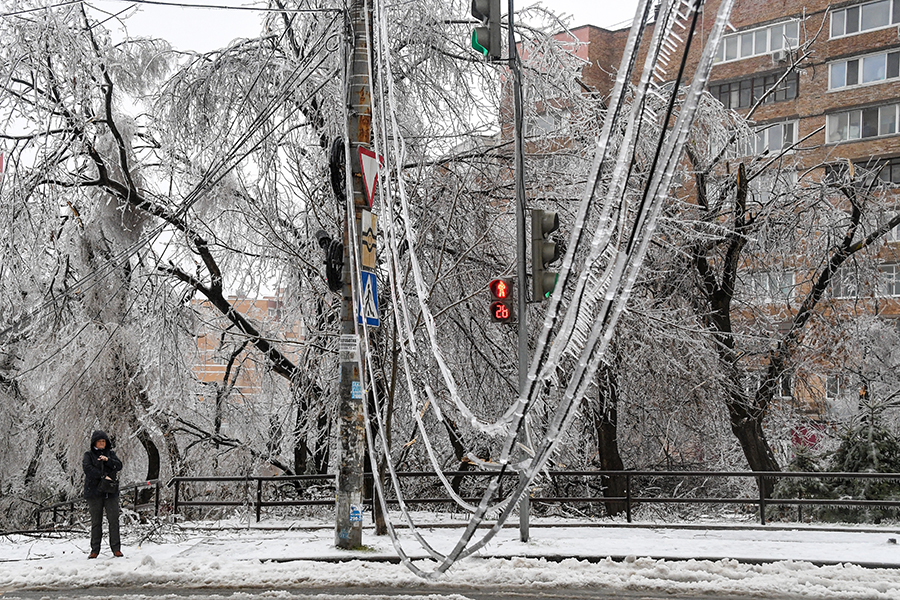 В Харькове - ледяной дождь, на улицах очень скользко