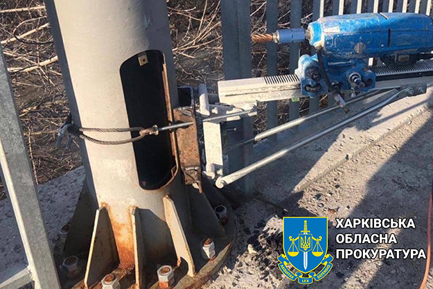 В Харькове во время ремонта моста похитили около двух миллионов гривен