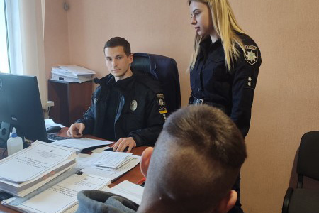 В Харьковской области на берегу реки нашли два женских трупа