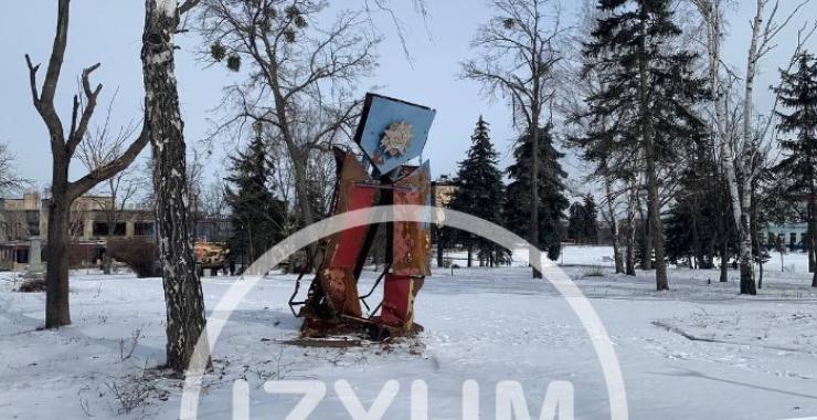 В Харьковской области избавляются от советских памятников (фото)