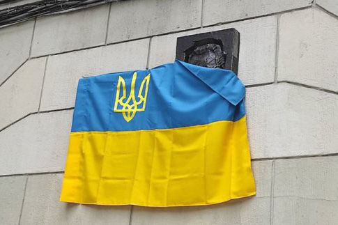 Погибшие герои, ректор и врач: в Харькове установят мемориальные доски