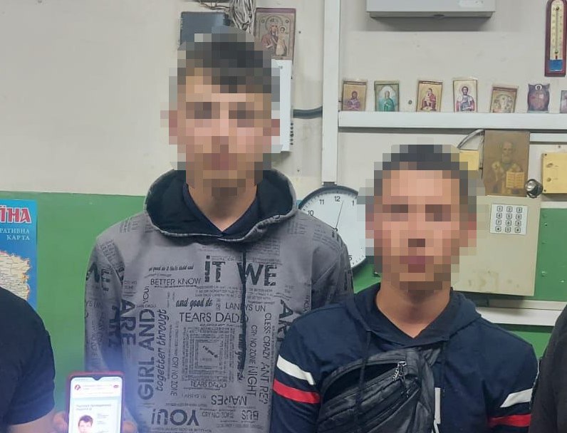 В Харьковской области дети сбежали из детдома. Их нашли за 140 км