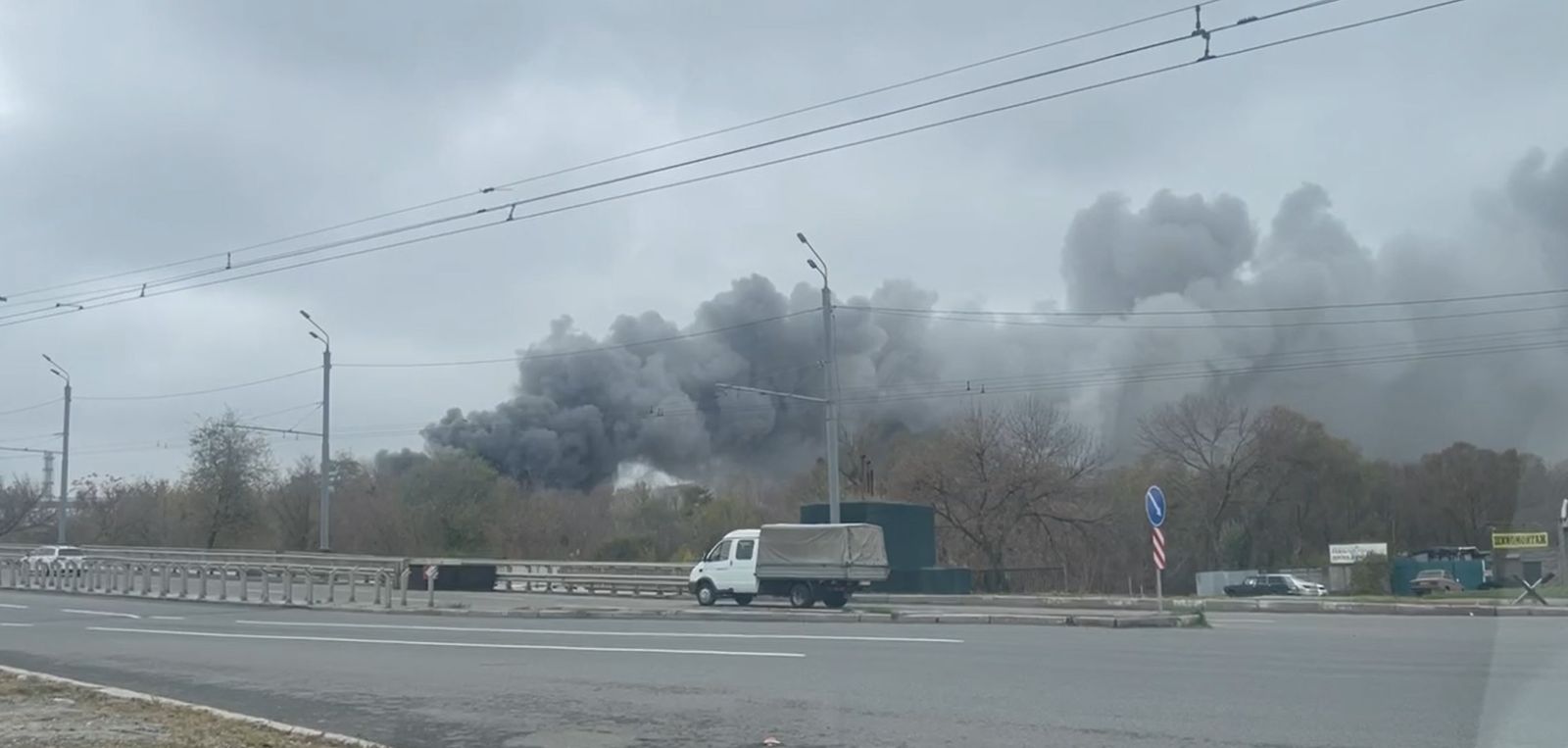 У Харкові - велика пожежа на ринку (фото, відео, доповнено)