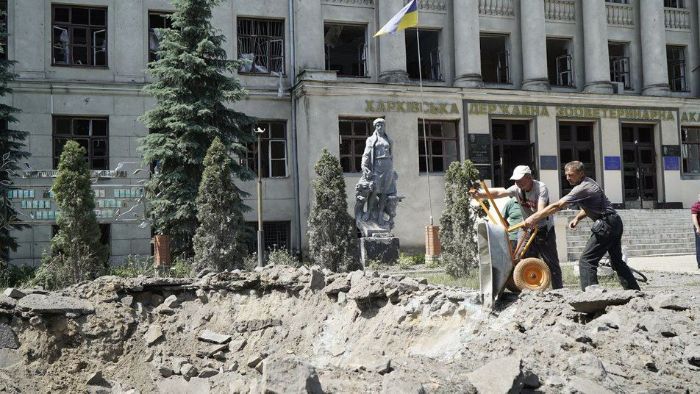 Харьковский вуз получит больше 100 миллионов на ремонт разбитого ракетой корпуса