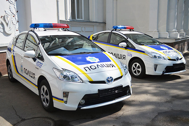В Харькове машина полиции врезалась в Lexus (видео)