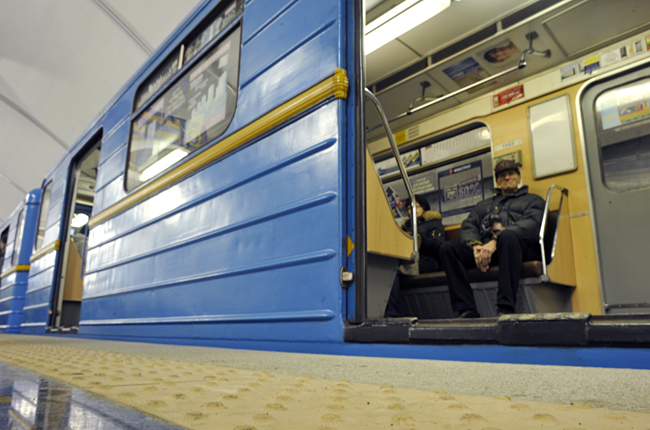 В Харькове снова остановилось метро