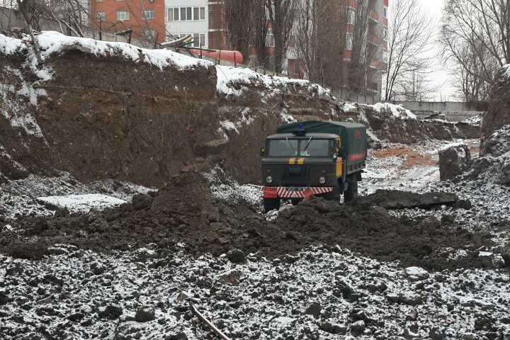 На "Научной" строители раскопали минометную мину (фото)