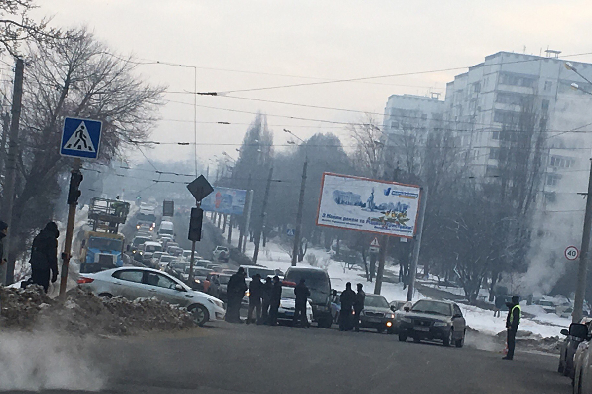 На Веснина полицейский Prius попал в ДТП (фото)