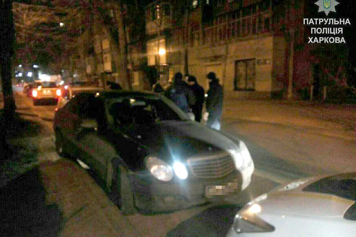 В Харькове пьяный водитель пытался убежать от копов