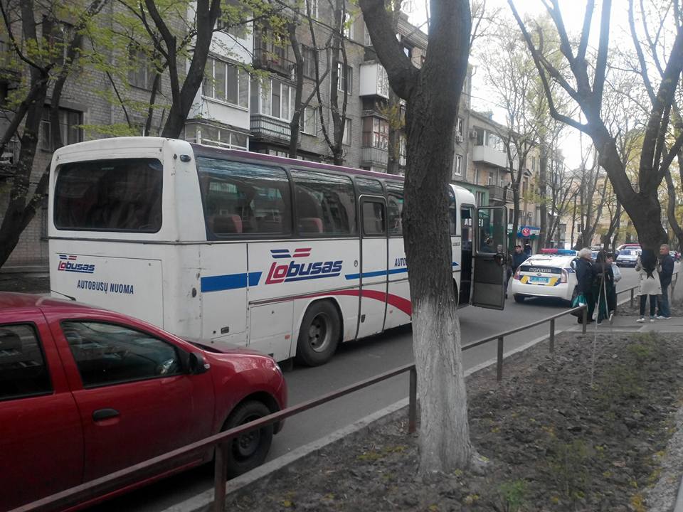 В центре Харькова автобус с детьми попал в ДТП (фото)