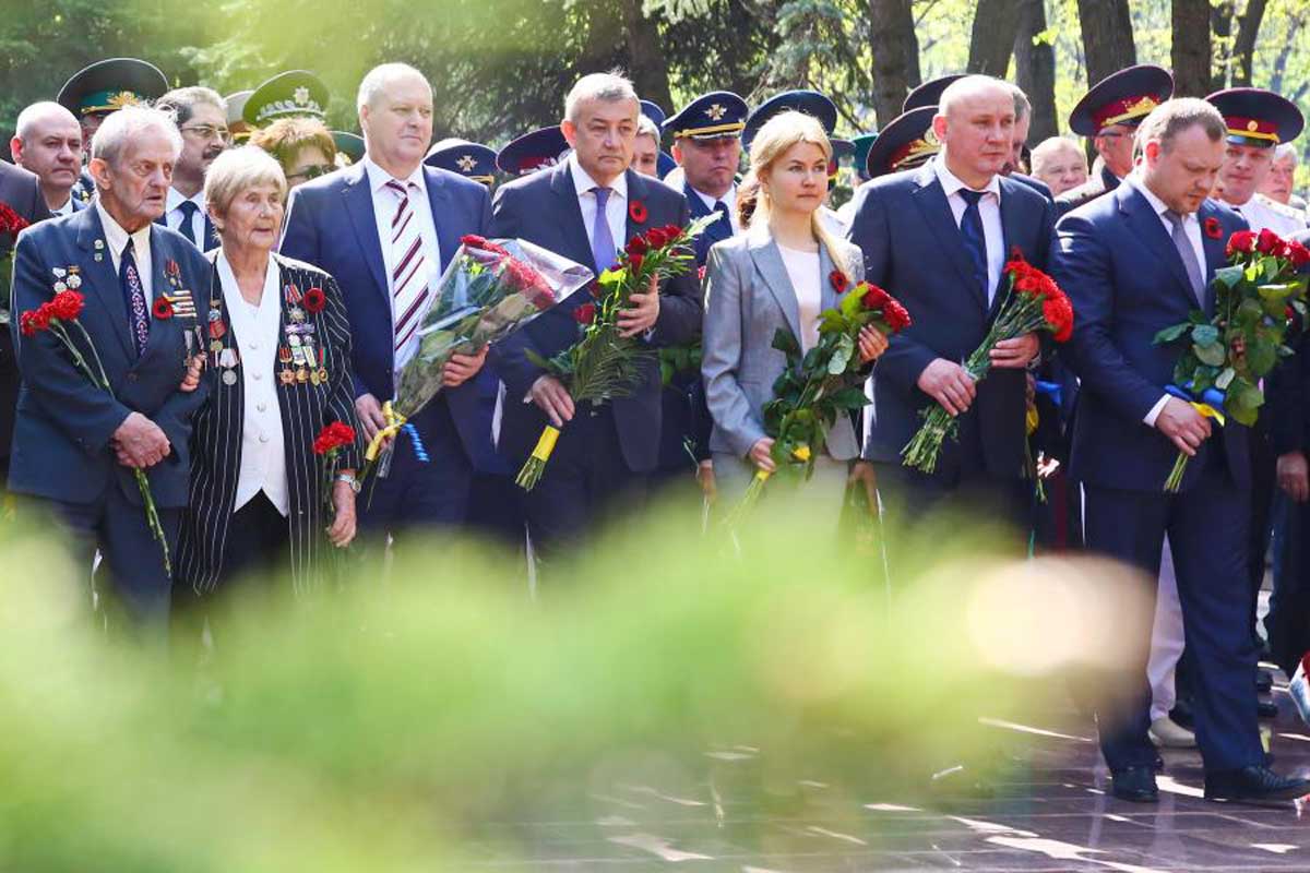 Героизм украинского воина должен объединить всех нас - Светличная