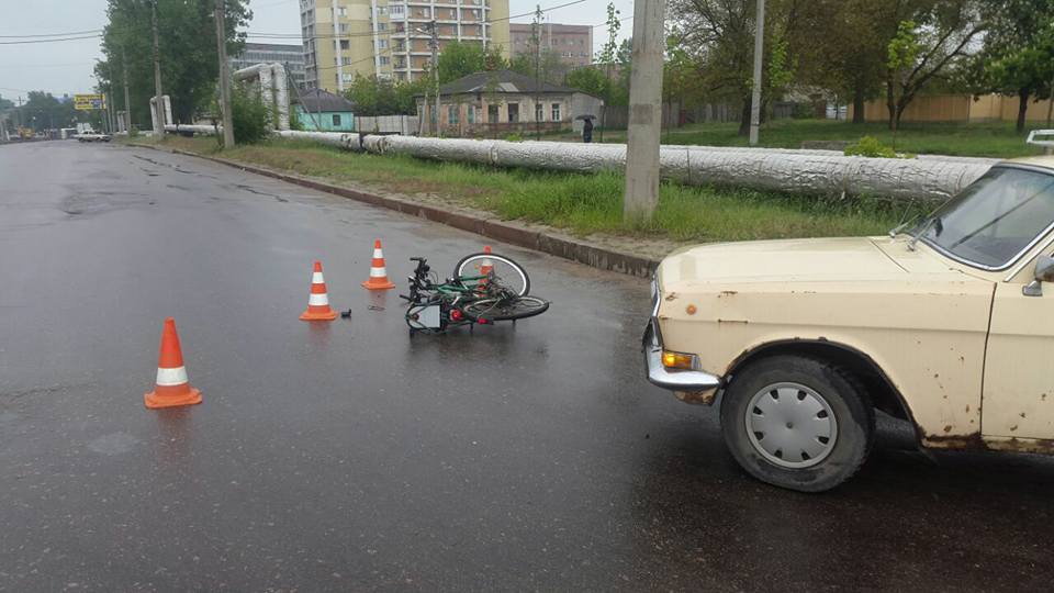 "Волга" сбила велосипедиста (фото)