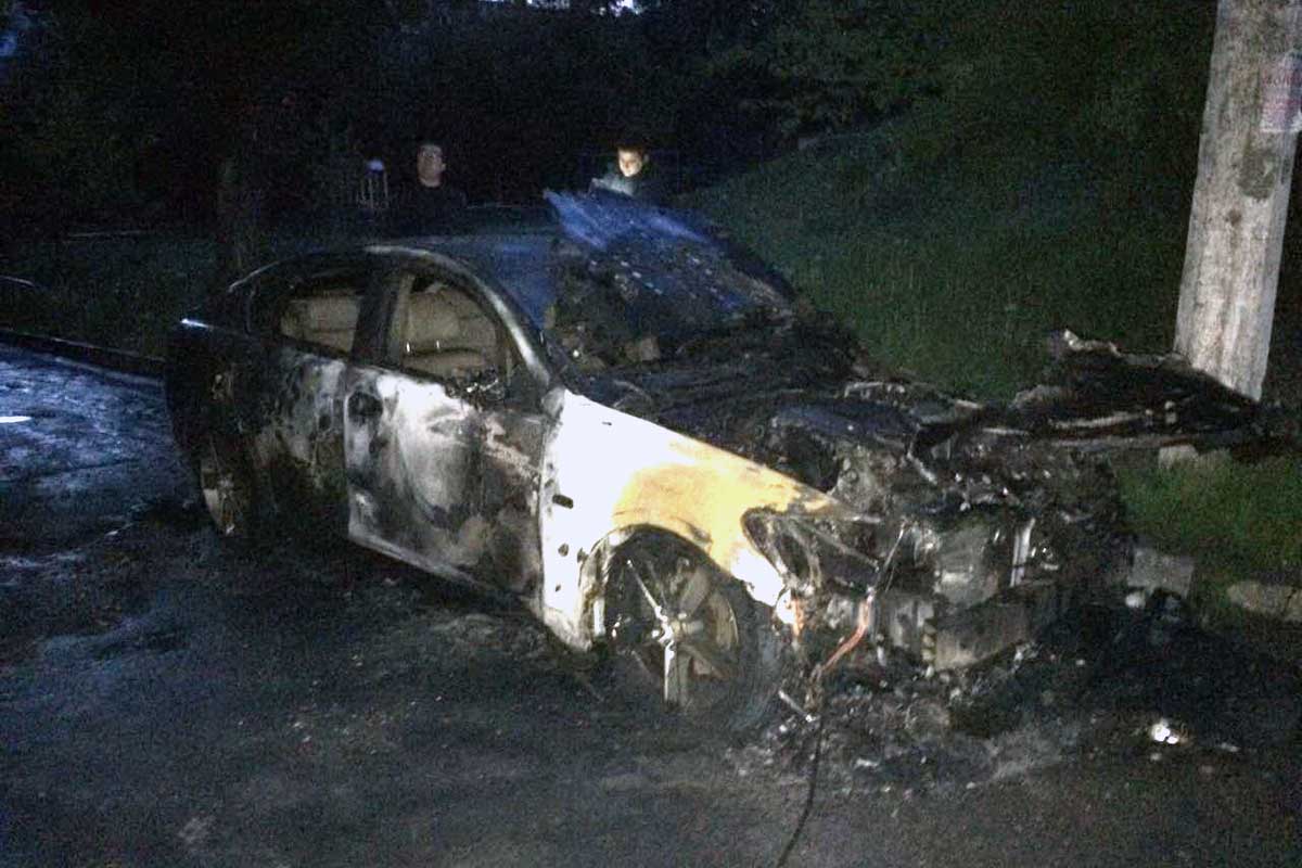 На Салтовке сожгли два "Лексуса" (фото)