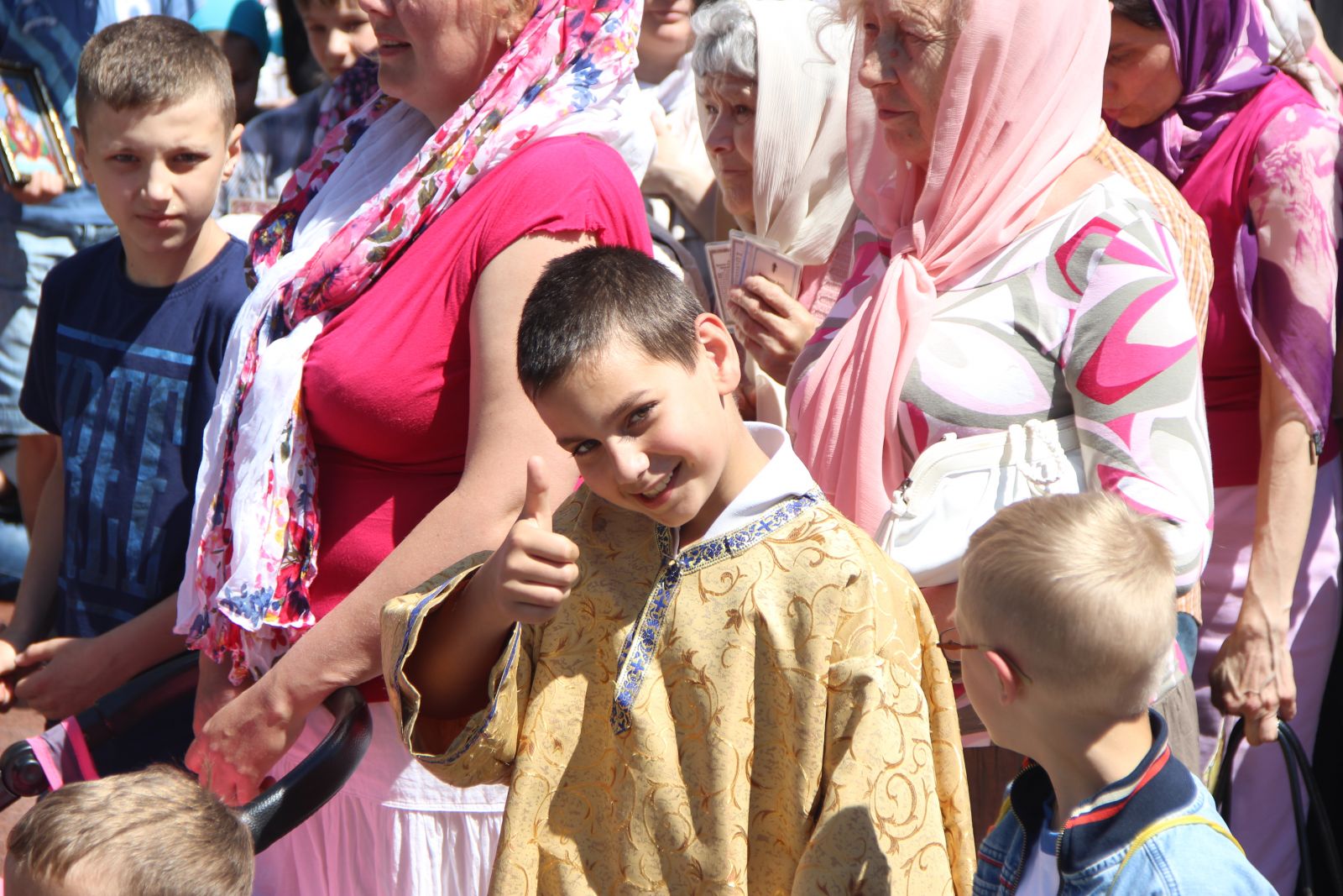 В Харькове прошел детский крестный ход (фото)