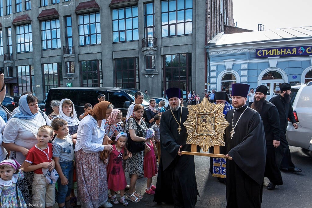 В Харьков привезли чудотворную икону (фото)