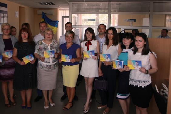 В Харькове прошел флешмоб против зарплат в конвертах