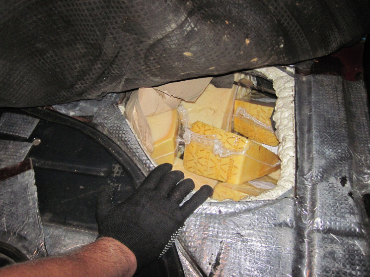 На границе изъяли центнер сыра (фото)