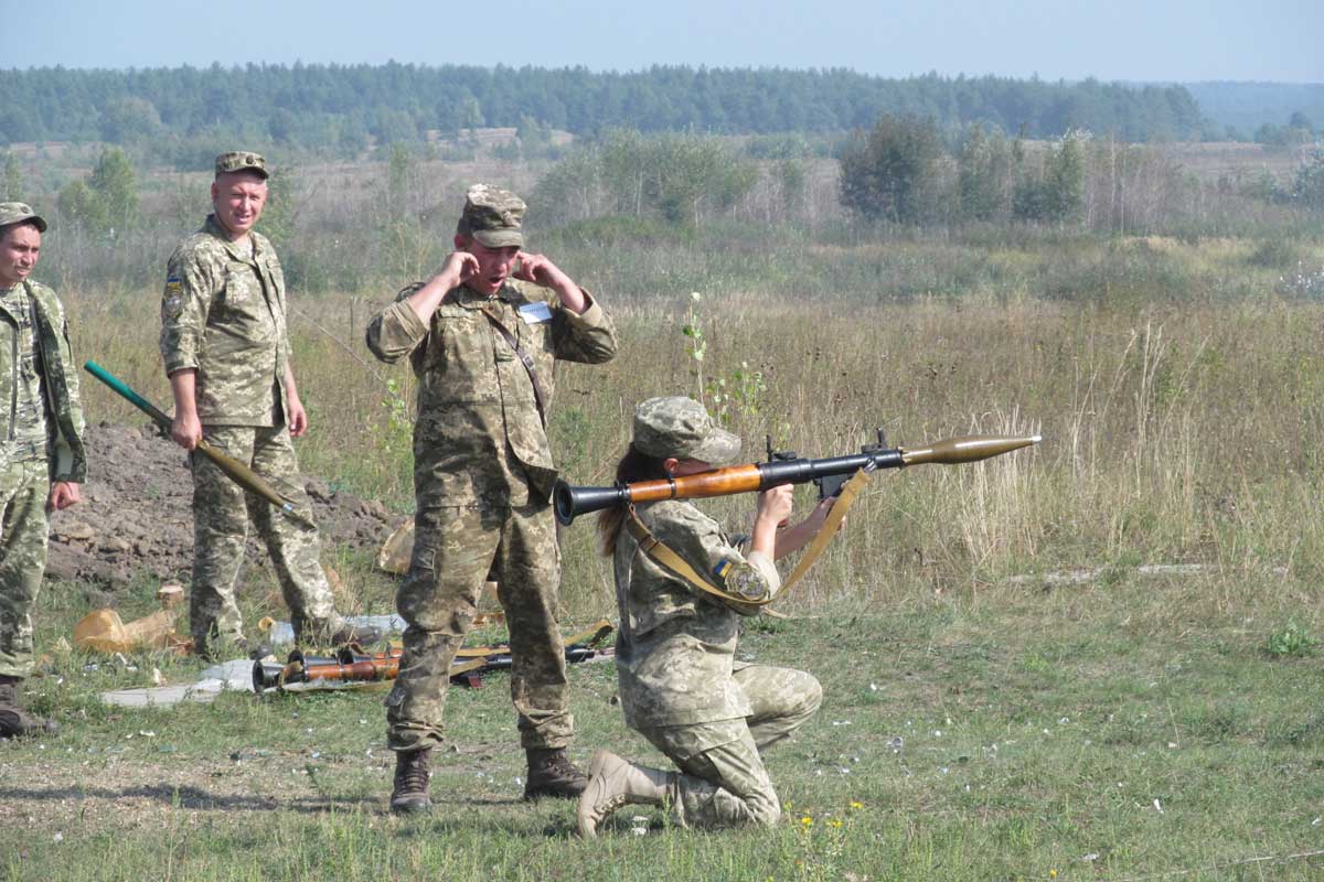 Под Харьковом провели учебные стрельбы (фото)