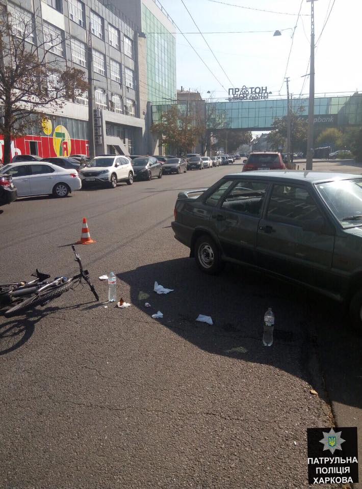Машина сбила велосипедиста (фото)