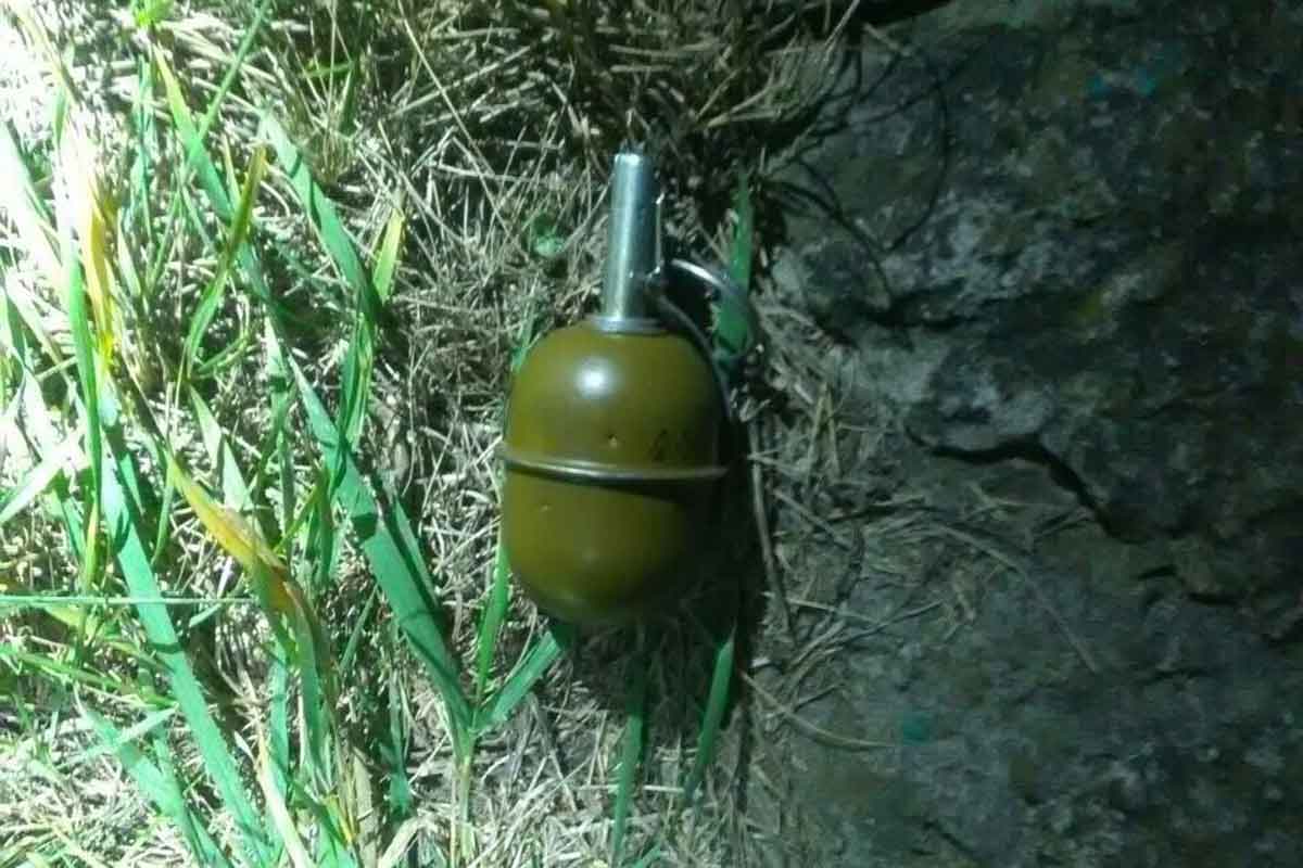 На харьковчанина напал мужчина с гранатой