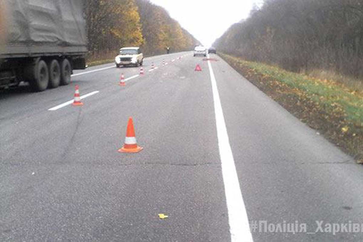 Под Харьковом полтавчанина переехали две машины