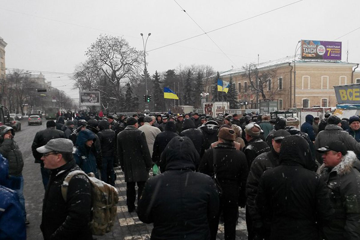 На площади Свободы - митинг (фото)