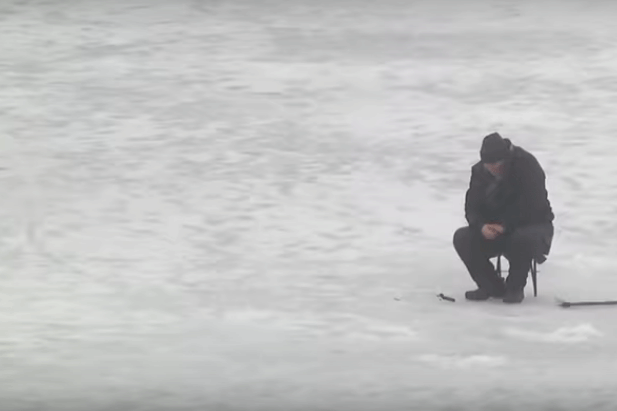 Из водохранилища под Харьковом спустили воду (видео)