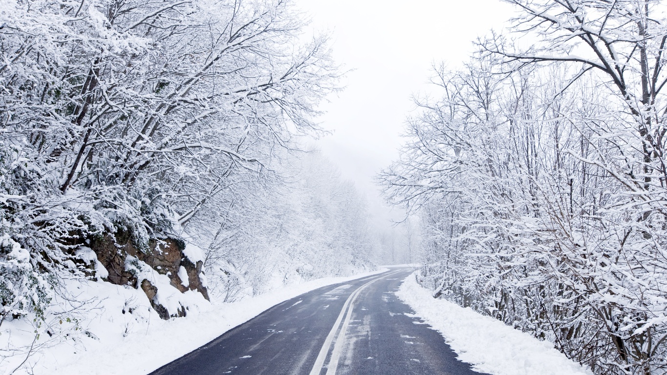 Большой снег: все дороги в области открыты