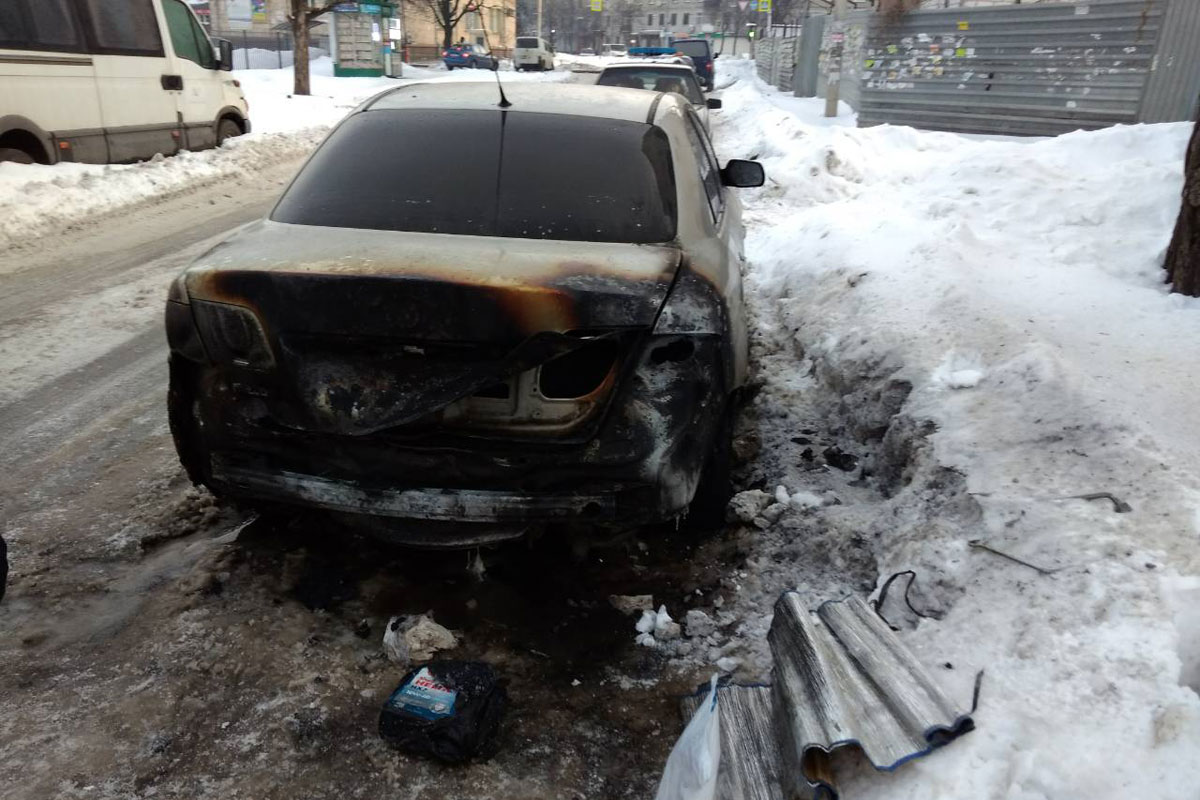 Мазда черная авария