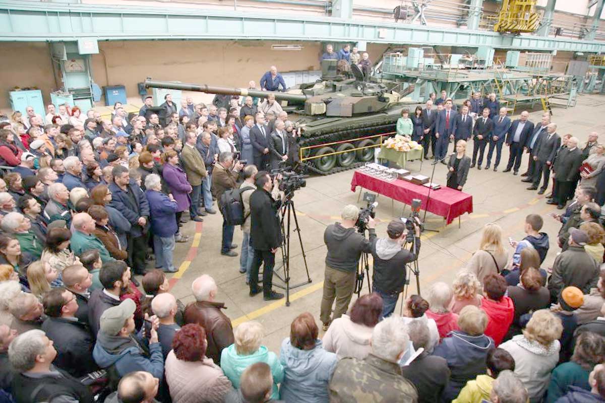 На заводе Малышева будут выпускать БТР-3 и БТР-4