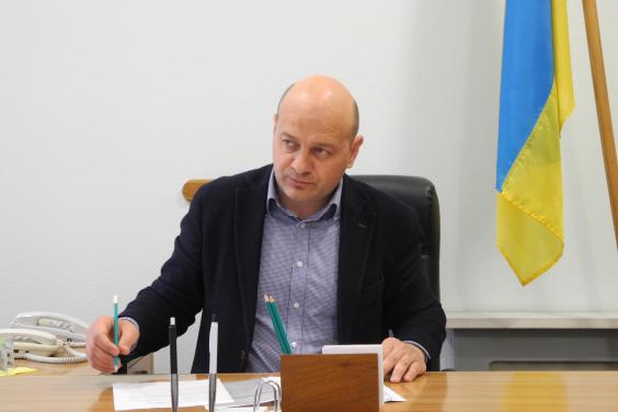 В Рай-Еленовке спилили деревья