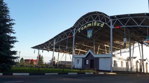 Под Харьковом задержаны инострацы с поддельными документами (фото)