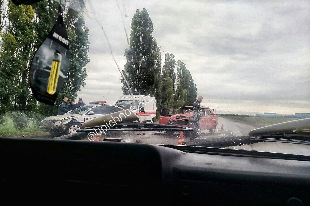 На окружной - авария с полицейскими (фото)