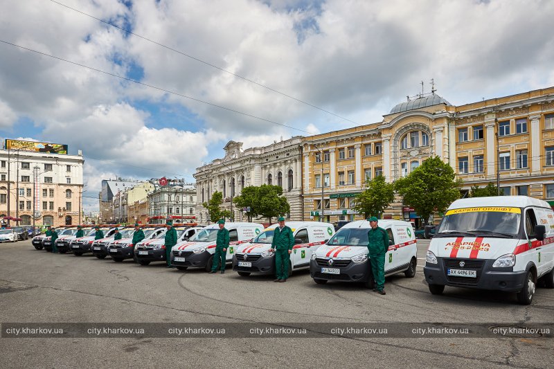 "Харьковгорлифт" получил новые автомобили (фото)