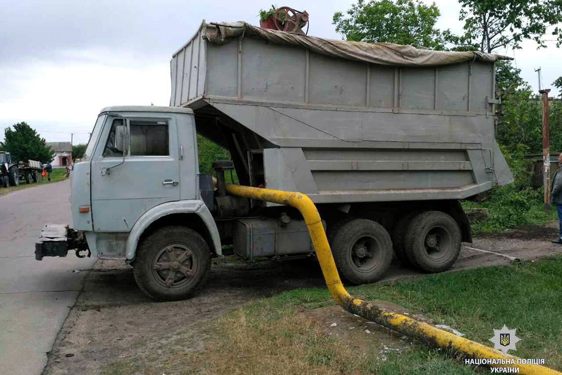 В полиции прокомментировали повреждение газопровода под Харьковом (фото)