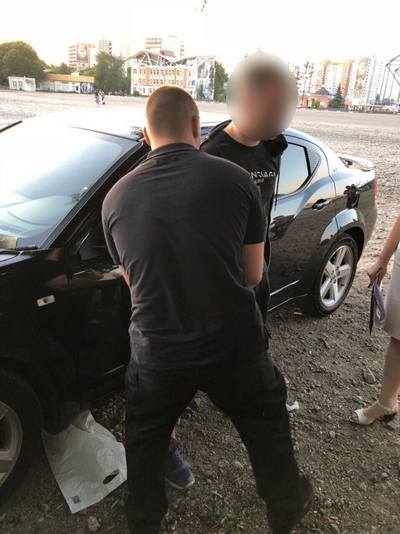 В Харькове студент торговал оружием (фото) 