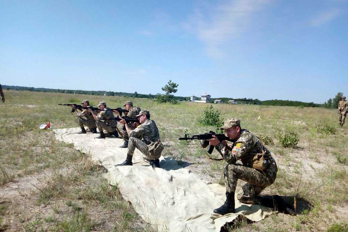 Харьковских студентов отправили на военные сборы