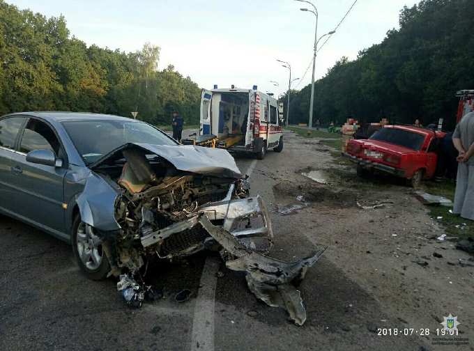 ДТП на Белгородском шоссе: есть пострадавшие (фото)