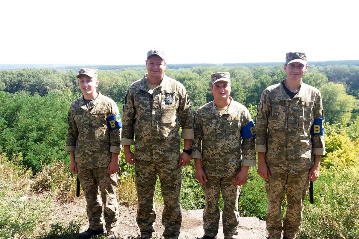 Под Харьковом солдаты спасли ребенка 