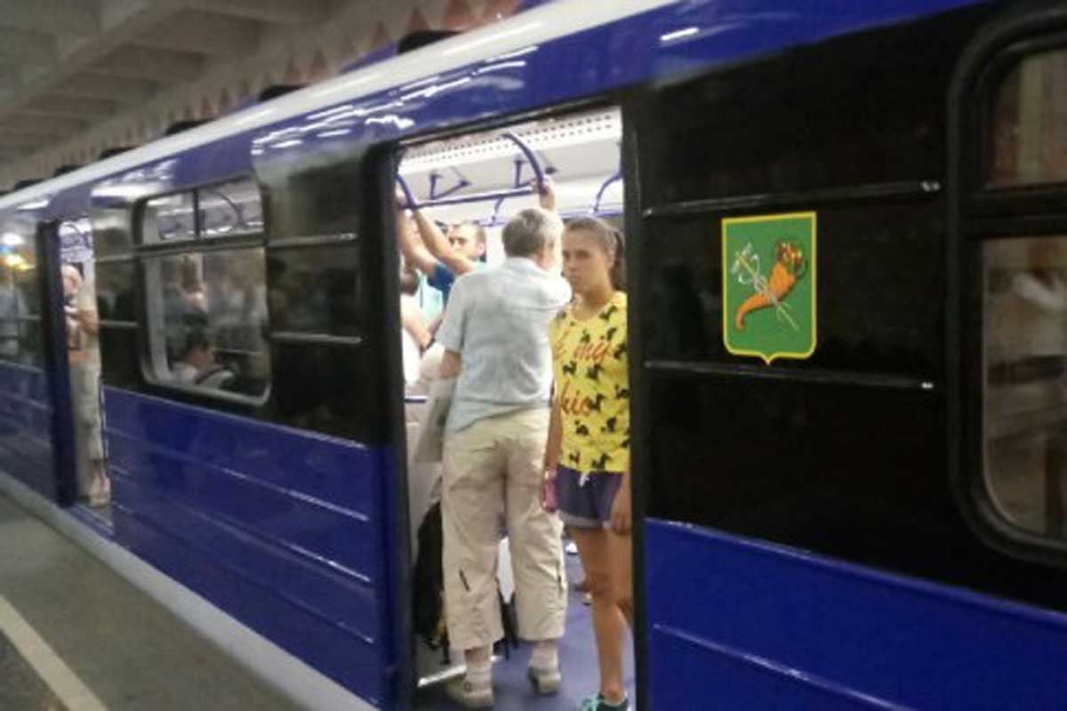 В харьковском метро пустили обновленный состав (фото)