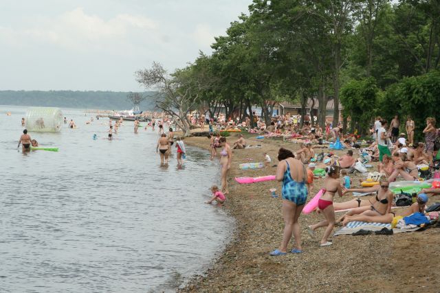 В Харьковской области выявлены пляжи, где нельзя купаться (список)