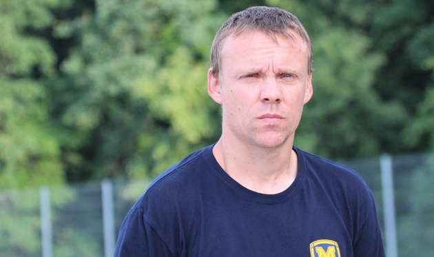 Тренер "Металлиста 1925" уволен со словами жесткой критики