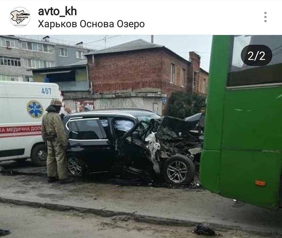В Харькове маршрутка попала в аварию, много пострадавших (фото, видео, дополнено)